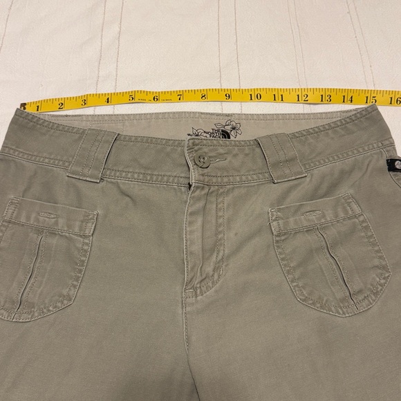 The North Face A5 Series khaki capri pants. - Picture 5 of 7